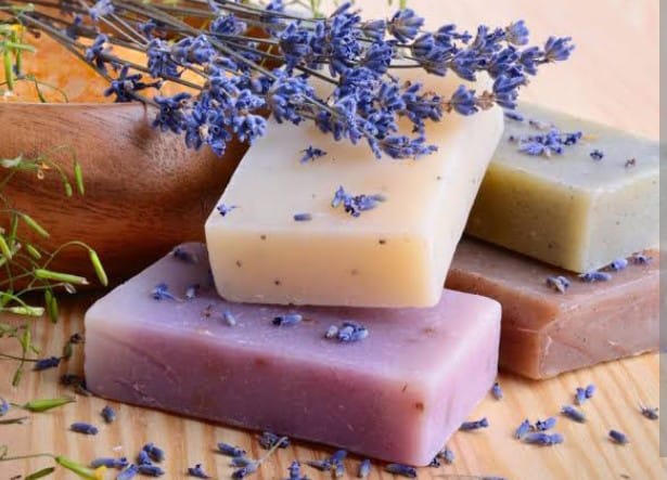 Saponetta Artigianale Naturale – Realizzata a Mano