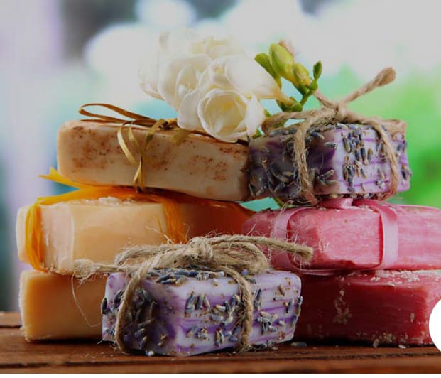 Saponetta Artigianale Naturale – Realizzata a Mano - immagine 2